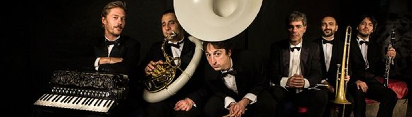 Musica per Ciarlatani, Ballerine & Tabarin